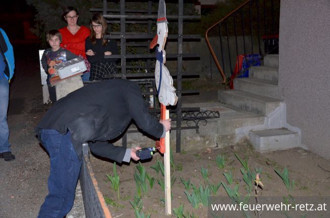 Foto 2, 01.04.2019, Der Feuerwehr - Storch ist gelandet Foto 2, 01.04.2019, Der Feuerwehr - Storch ist gelandet