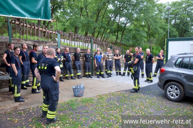 Foto 19, 30.07.2019, Übung - Brand Reithalle und Wald Foto 19, 30.07.2019, Übung - Brand Reithalle und Wald
