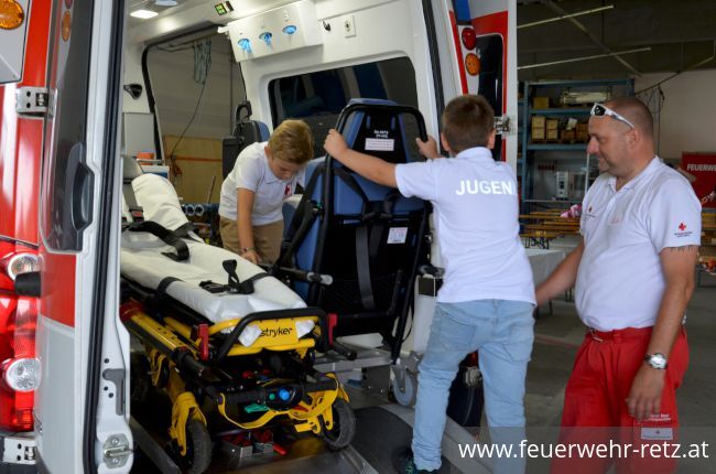 Foto 1, 02.09.2019, Ferienspiel der Blaulichtorganisationen 2019 - Blaulichtnachmittag mit Feuerwehr und Rotes Kreuz