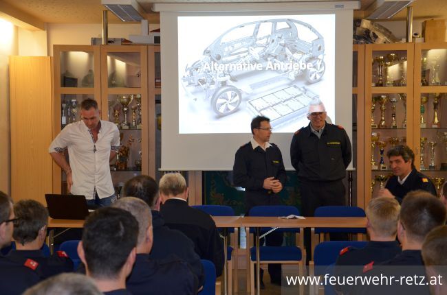 Foto 1, 29.02.2020, Winterschulung im Feuerwehrhaus Retz - Alternative Antriebe - Interessanter Vortrag