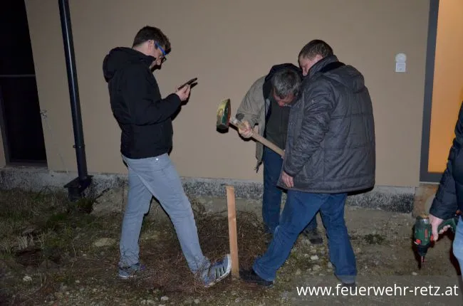 Foto 1, 03.02.2018, Der Feuerwehr - Storch ist gelandet