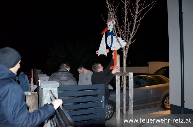 Foto 1, 24.02.2018, Der Feuerwehr - Storch ist gelandet