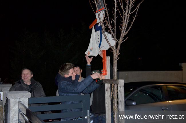 Foto 4, 24.02.2018, Der Feuerwehr - Storch ist gelandet