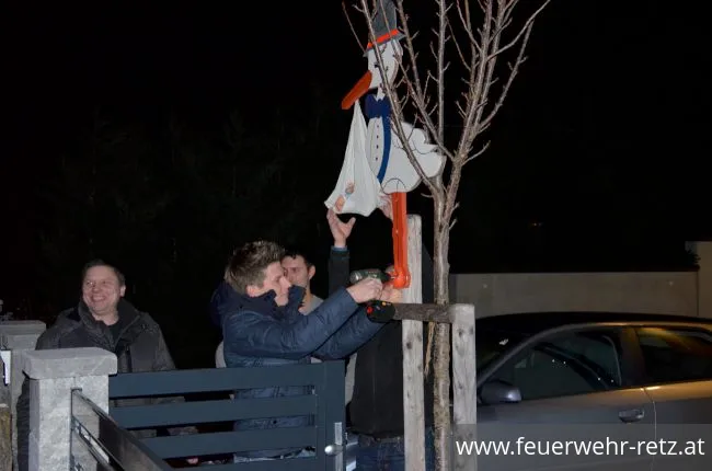 Foto 4, 24.02.2018, Der Feuerwehr - Storch ist gelandet