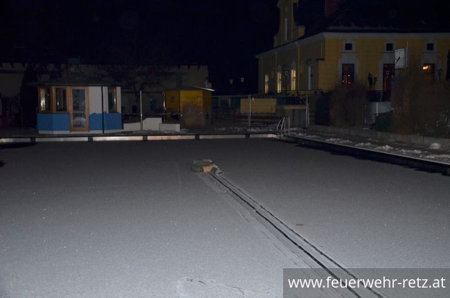 Foto 1, 01.03.2018, Übung - Person auf Eisfläche verunfallt