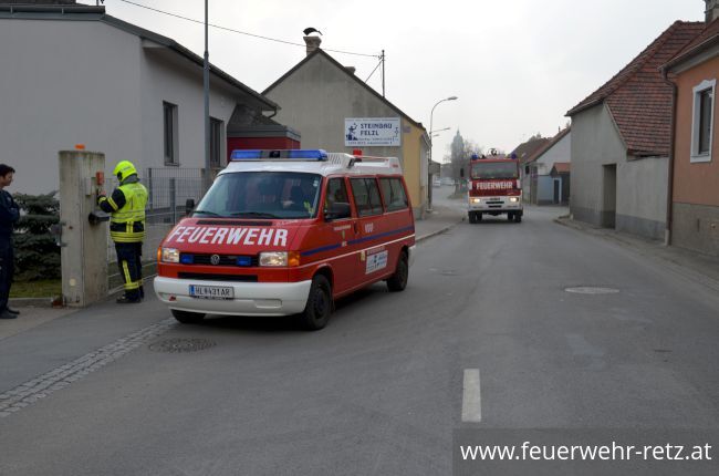 Foto 2, 26.03.2018, Übung in Betreuungseinrichtung - Zimmerbrand im Werkstättenbereich Foto 2, 26.03.2018, Übung in Betreuungseinrichtung - Zimmerbrand im Werkstättenbereich