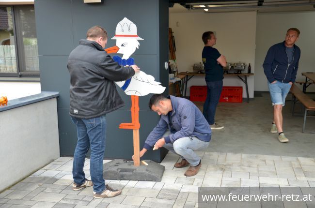 Foto 3, 09.05.2022, Der Feuerwehr – Storch ist gelandet