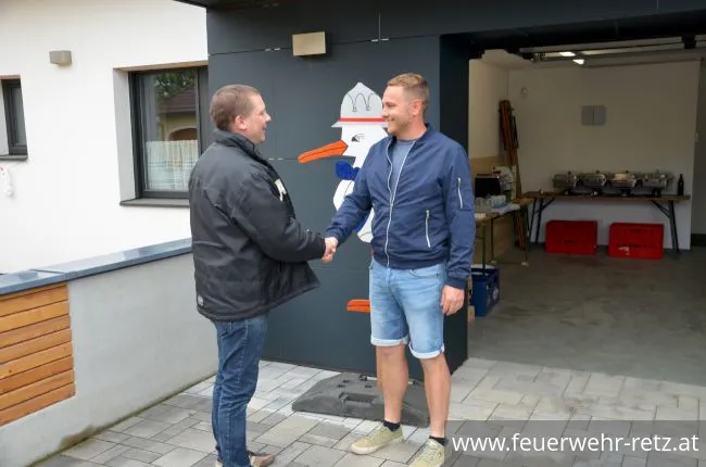 Foto 4, 09.05.2022, Der Feuerwehr – Storch ist gelandet