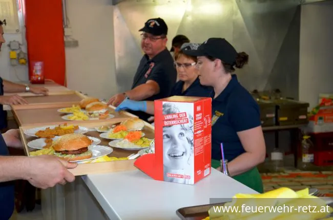 Foto 5, 07.05.2018, Feuerwehr-Heuriger 2018 in Retz