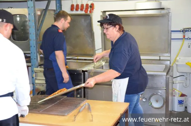 Foto 6, 07.05.2018, Feuerwehr-Heuriger 2018 in Retz