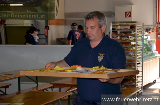 Foto 10, 07.05.2018, Feuerwehr-Heuriger 2018 in Retz