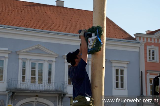 Foto 7, 07.05.2018, Maibaum aufstellen