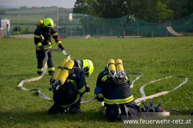 Foto 12, 15.05.2018, Prüfungen für die Ausbildungsprüfung Atemschutz - 5 erfolgreiche Gruppen in der zweiten Staffel