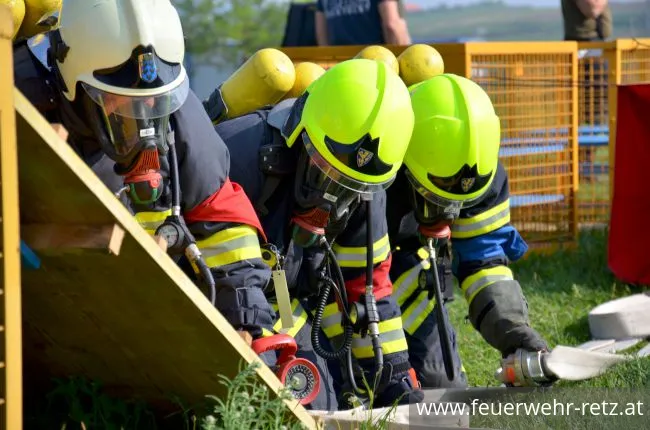 Foto 28, 15.05.2018, Prüfungen für die Ausbildungsprüfung Atemschutz - 5 erfolgreiche Gruppen in der zweiten Staffel