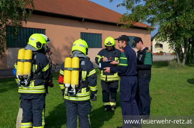 Foto 31, 15.05.2018, Prüfungen für die Ausbildungsprüfung Atemschutz - 5 erfolgreiche Gruppen in der zweiten Staffel