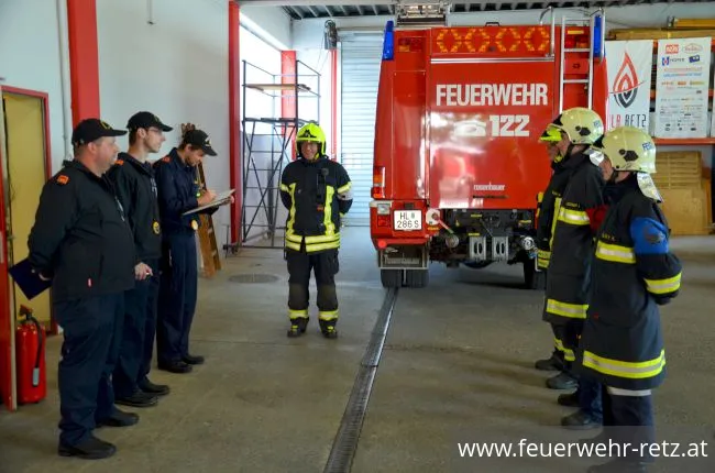 Foto 32, 15.05.2018, Prüfungen für die Ausbildungsprüfung Atemschutz - 5 erfolgreiche Gruppen in der zweiten Staffel