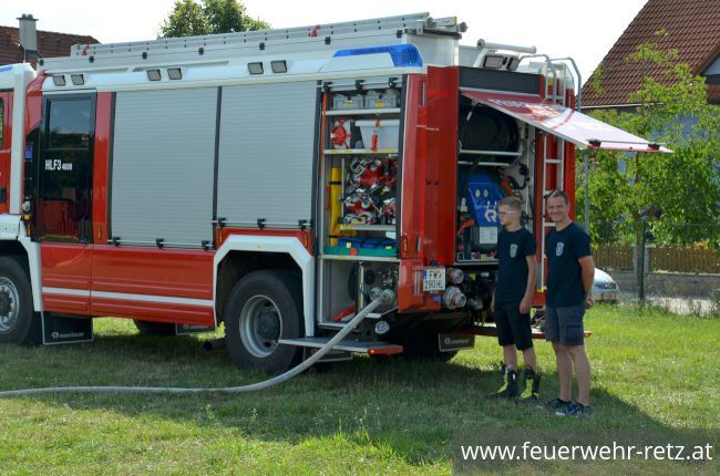 Foto 11, 01.08.2021, Blaulicht Nachmittag mit Feuerwehr und Rotes Kreuz - Ferienspiel 2021 im FF-Haus Retz