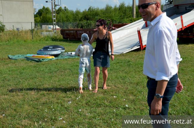 Foto 14, 01.08.2021, Blaulicht Nachmittag mit Feuerwehr und Rotes Kreuz - Ferienspiel 2021 im FF-Haus Retz
