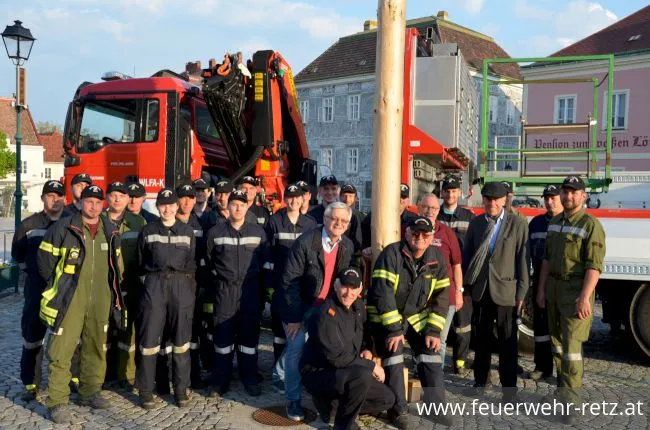 Foto 9, 09.05.2019, Maibaum aufstellen 2019