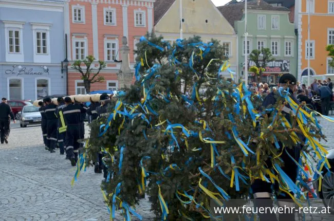 Foto 11, 09.05.2019, Maibaum aufstellen 2019