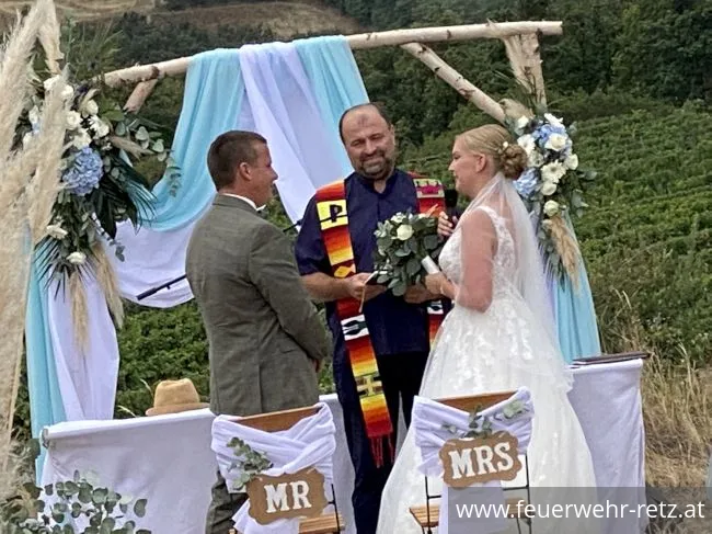 Foto 2, 17.08.2022, Feuerwehrhochzeit in den Retzer Weingärten