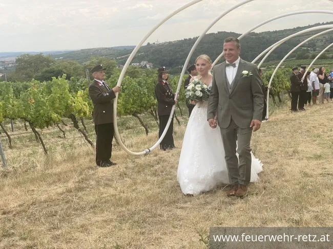 Foto 4, 17.08.2022, Feuerwehrhochzeit in den Retzer Weingärten