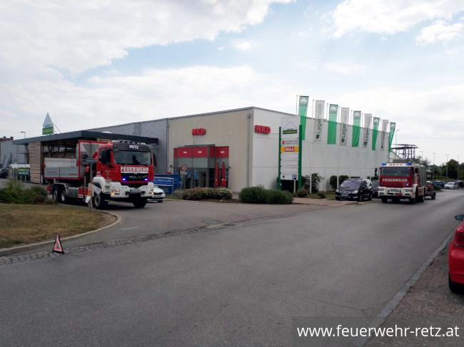 Foto 1, 18.06.2018, Technischer Einsatz - Fahrzeugbergung Foto 1, 18.06.2018, Technischer Einsatz - Fahrzeugbergung