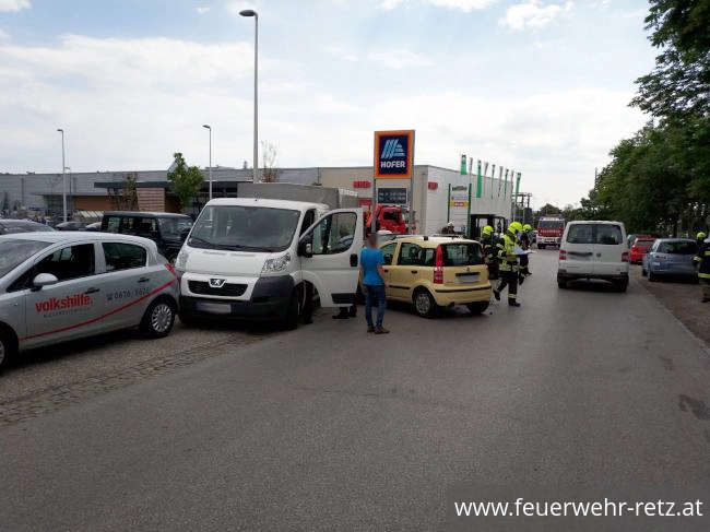 Foto 4, 18.06.2018, Technischer Einsatz - Fahrzeugbergung Foto 4, 18.06.2018, Technischer Einsatz - Fahrzeugbergung