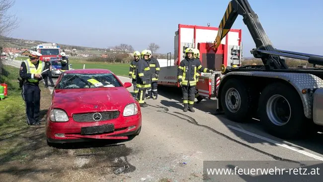 Foto 6, 08.04.2018, Technischer Einsatz - PKW-Bergung nach Überschlag