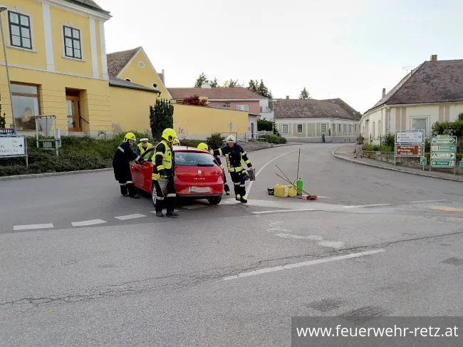 Foto 3, 01.06.2019, Technischer Einsatz - Fahrzeugbergung nach Verkehrsunfall