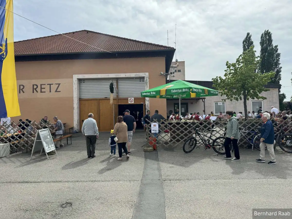 Foto 42, 06.05.2024, Feuerwehrheuriger 2024