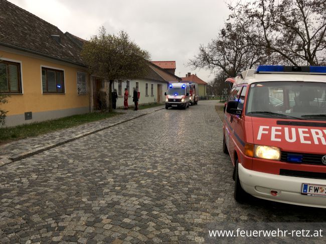 Foto 1, 14.04.2021, Technischer Einsatz - Türöffnung – Unfall wird vermutet