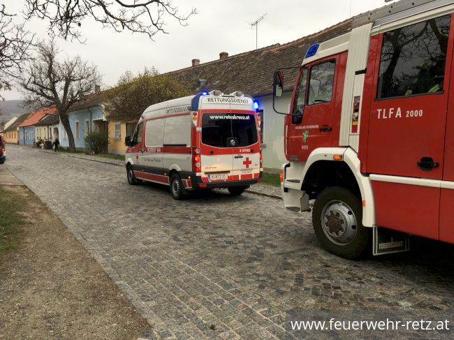 Foto 2, 14.04.2021, Technischer Einsatz - Türöffnung – Unfall wird vermutet