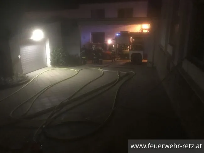 Foto 1, 23.09.2017, Brandeinsatz - Kleinbrand einer Küchenzeile Foto 1, 23.09.2017, Brandeinsatz - Kleinbrand einer Küchenzeile