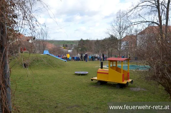 Foto 2, 19.03.2019, Küchenbrand mit einer vermissten Person - Übung im Kindergarten Retz