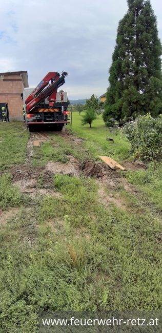 Foto 4, 31.08.2021, Technischer Einsatz - LKW-Bergung 