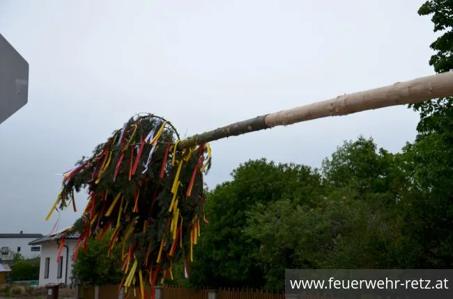 Foto 18, 09.05.2019, Maibaum aufstellen 2019