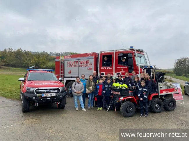 Foto 1, 17.10.2022, 6. Feuerwehrjugend und Familien-Erlebnis-Wanderung