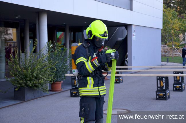 Foto 8, 29.10.2018, Leistungstest für Atemschutzträger (Finnentest) erfolgreich durchgeführt Foto 8, 29.10.2018, Leistungstest für Atemschutzträger (Finnentest) erfolgreich durchgeführt