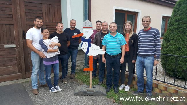 Foto 5, 10.09.2019, Storch aufstellen bei Oberlöschmeister Florian Walchhütter