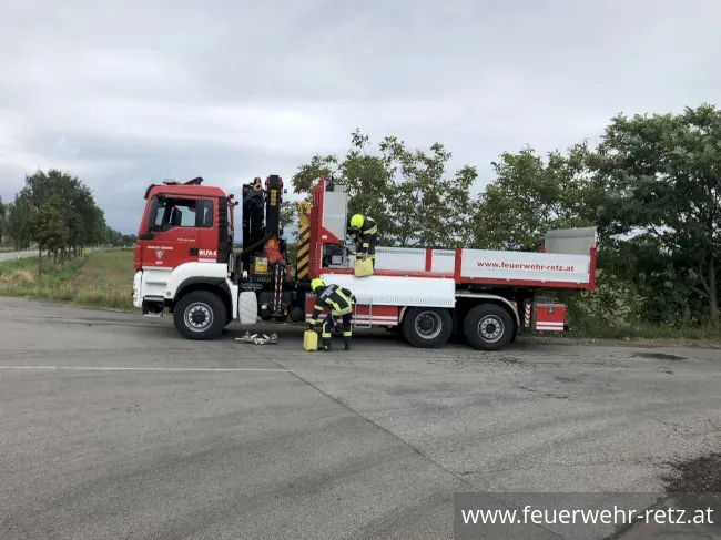 Foto 3, 02.09.2019, Technischer Einsatz - Fahrzeugbergung