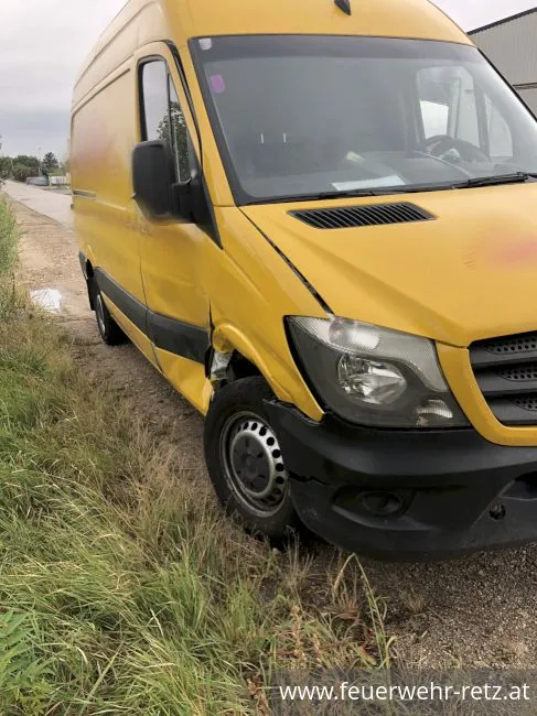 Foto 4, 02.09.2019, Technischer Einsatz - Fahrzeugbergung