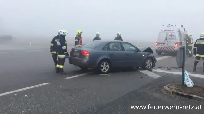 Foto 4, 28.01.2020, Technischer Einsatz - Fahrzeugbergung nach Verkehrsunfall