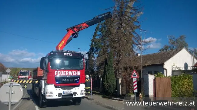 Foto 4, 29.10.2017, Technischer Einsatz - WLFA-K bei Sturmschadeneinsatz in Watzelsdorf