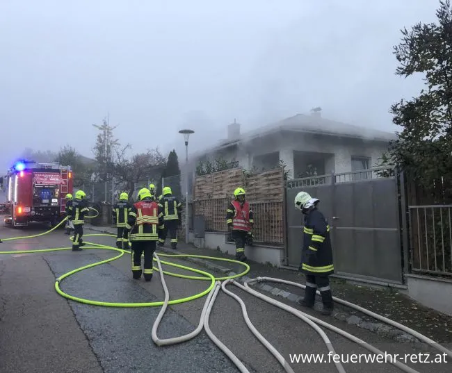 Foto 6, 31.10.2022, Brandeinsatz - Zimmerbrand in Retz