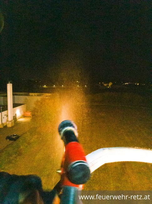 Foto 5, 21.10.2021, Branddienstübung - Zimmerbrand in Wohnhausanlage