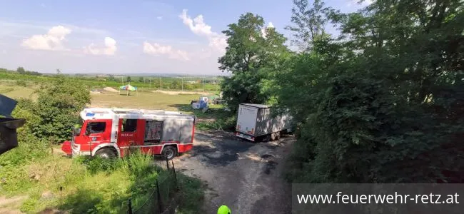 Foto 4, 10.08.2020, Technischer Einsatz - Bergung eines LKW