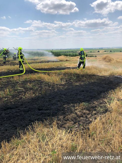 Foto 5, 25.07.2021, Brandeinsatz - Flurbrand auf Weizenfeld