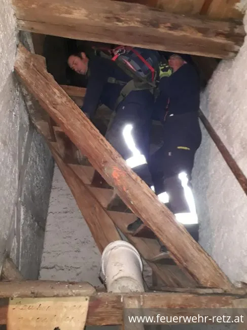 Foto 7, 20.12.2018, Neue Sirene am Rathausturm von Retz Foto 7, 20.12.2018, Neue Sirene am Rathausturm von Retz
