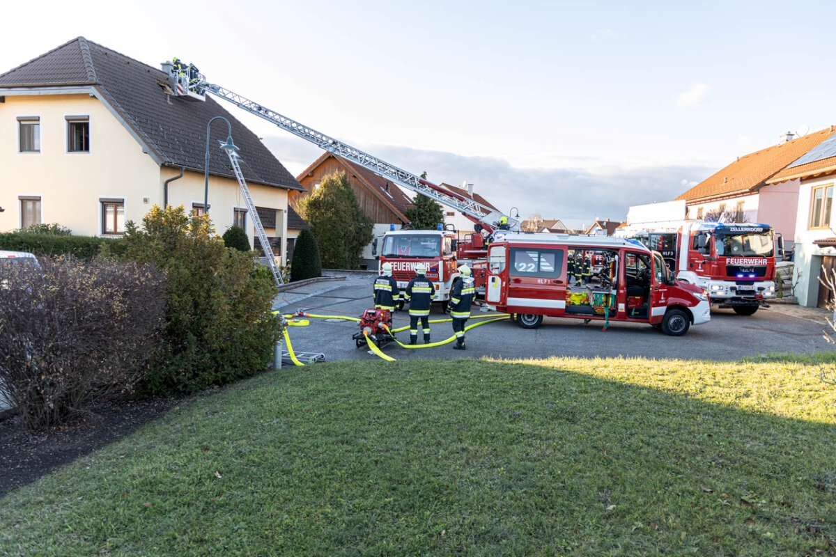 Foto 1, 21.11.2024, Brandeinsatz - Wohnhausbrand in Zellerndorf